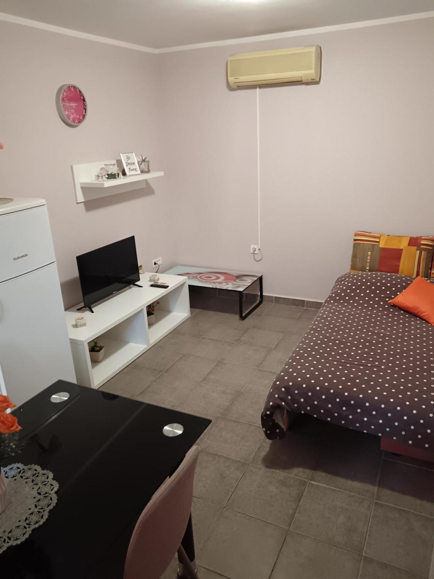 Apartment Dukic Свети-Филип-и-Яков Экстерьер фото