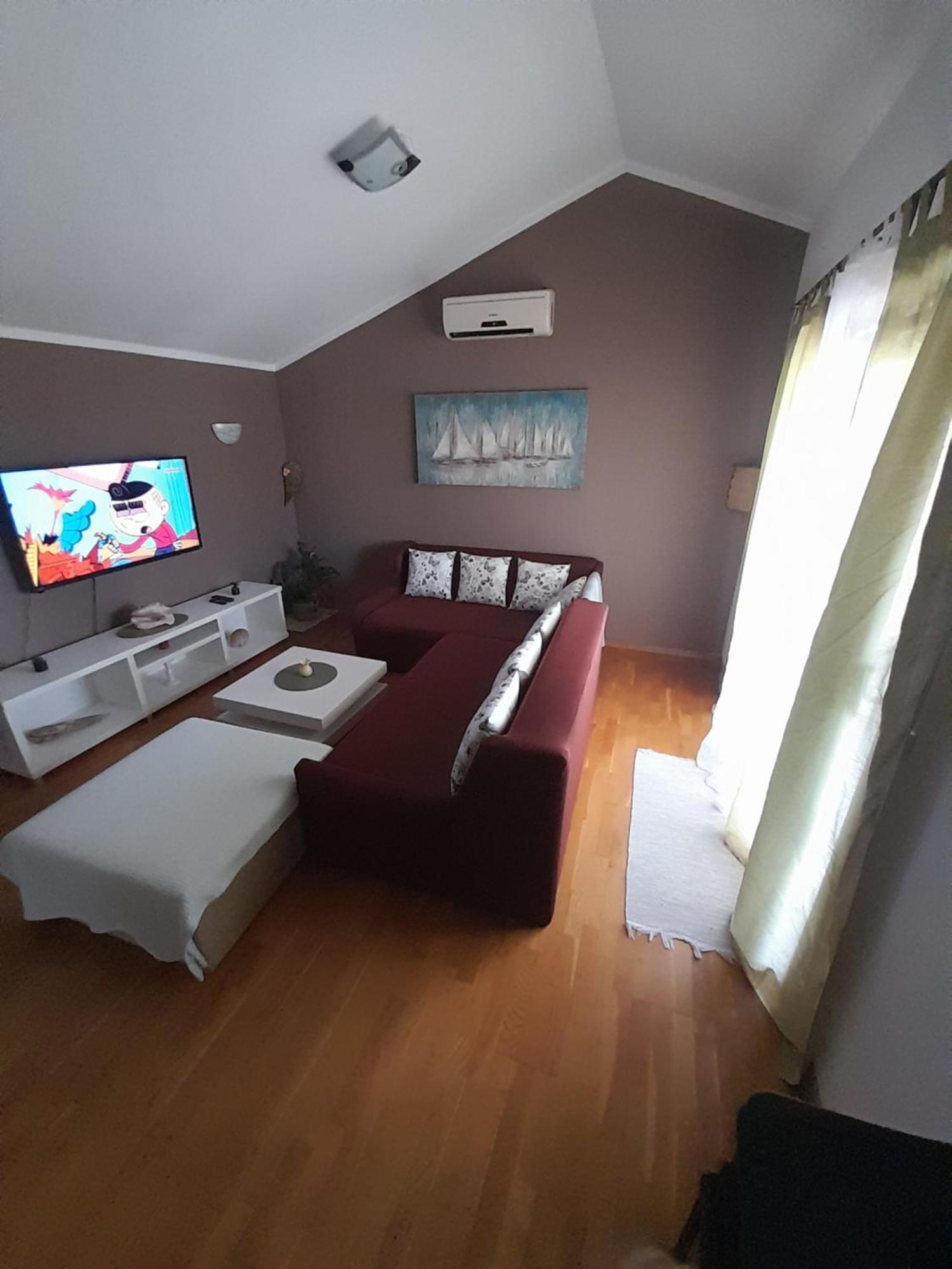 Apartment Dukic Свети-Филип-и-Яков Экстерьер фото